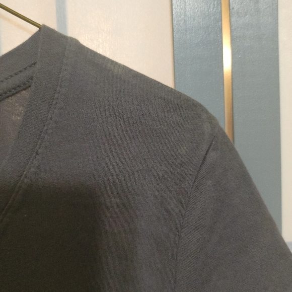 Discontinued Lady's V-neck Graphic Tee "Fish" by rk3handcrafted, as-is - Picture 3 of 4